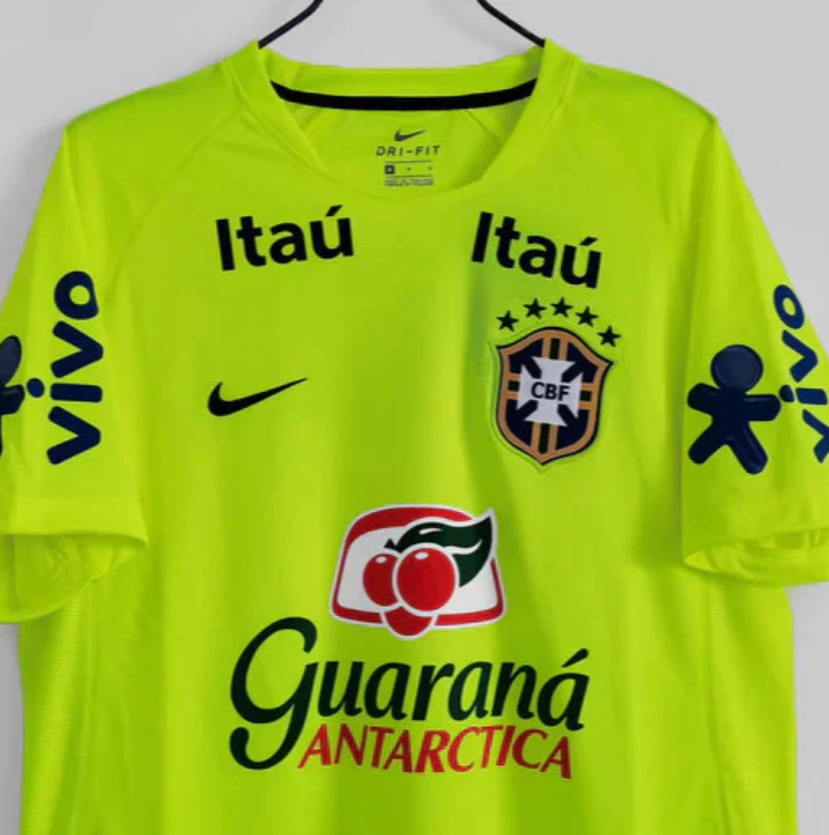 BRAZIL 2013/2014 TRAINING KIT